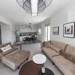 Serenity House نافبليو