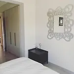 Serenity House * نافبليو