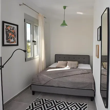 شقة Serenity House نافبليو