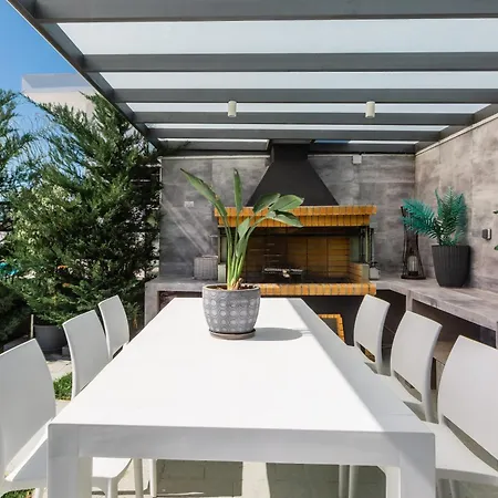 شقة Serenity House نافبليو